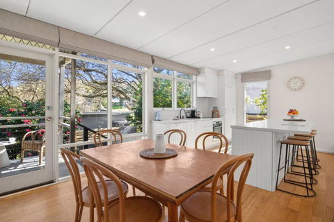 Nella - Accommodation Mount Tamborine 2