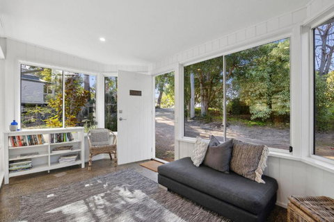 Nella - Accommodation Mount Tamborine 3