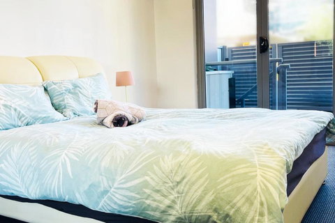 New Comfy Stylish Apt In Rhodes Next To Train N Shopping Center - Accommodation Mount Tamborine 0