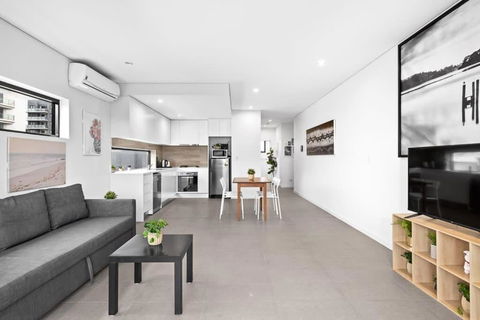 New Modern 2BR 2baths Apt In Homebush Sleeps 6 - Accommodation Mount Tamborine 0