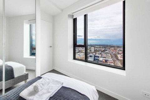 Newly Furnished Stylish 2BR Southbank Apartment - Accommodation Mount Tamborine 3