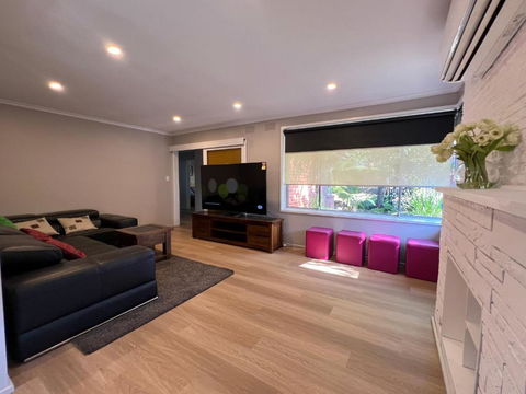 Newly Refurbished House- SuperFast Internet - Accommodation Mount Tamborine 0