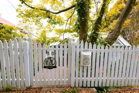 Newly Renovated 100 Year Old Bliss Cottage - Adaline - Accommodation Mount Tamborine 3