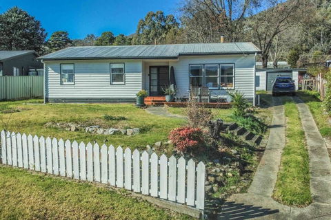 Mount Beauty 3BR Home - Accommodation Mount Tamborine 0