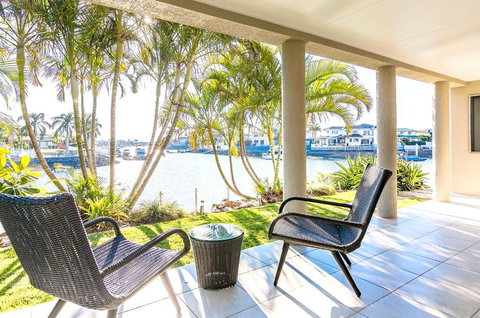 NewPort Dream Quiet Island - No Party Maximum 9-10 People - Accommodation Mount Tamborine 1