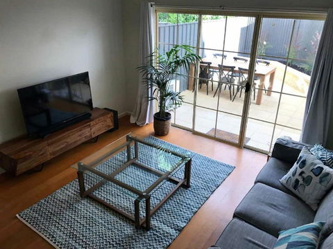Norwood Saltbush Retreat With Wifi - Accommodation Mount Tamborine 1