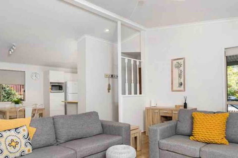 NORTH BYRON BEACH HOUSE Surf Sun Sand - Accommodation Mount Tamborine 1