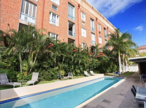 NYC In Teneriffe! - Accommodation Mount Tamborine 1