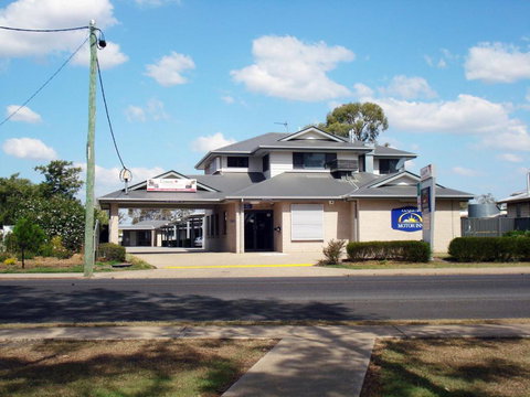 Oakey Motor Inn - Accommodation Mount Tamborine 0
