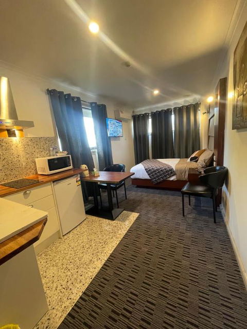 Oakleigh House - Accommodation Mount Tamborine 3