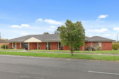 Oasis Springs - Accommodation Mount Tamborine 0
