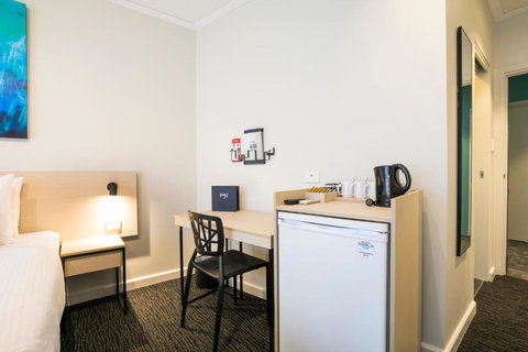 Nightcap At Playford Tavern - Accommodation Mount Tamborine 1