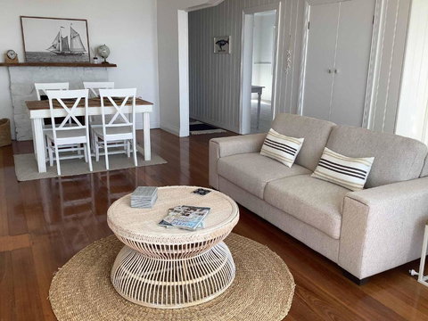 Ocean Views & City Convenience Perfect Getaway - Accommodation Mount Tamborine 1