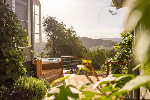 Olive Hill Spa, Views & Home Cinema - Accommodation Mount Tamborine 0