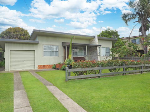 ONDINE, 4 Belmore Street - Accommodation Mount Tamborine 0