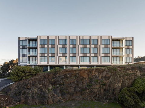 One North Terrace - Accommodation Mount Tamborine 0
