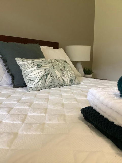 Orange Tree Cottage - Accommodation Mount Tamborine 1