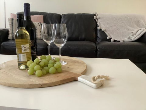 Orange Tree Cottage - Accommodation Mount Tamborine 2