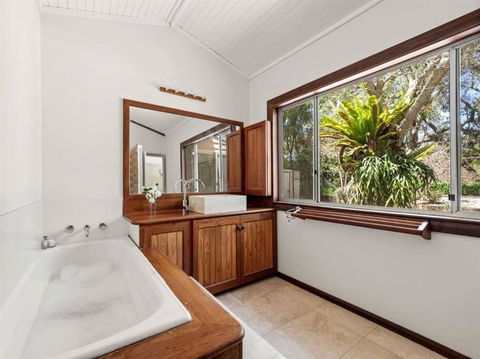 Orchard Homestead Countryside Retreat - Accommodation Mount Tamborine 3