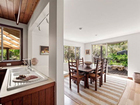 Orchard Homestead Countryside Retreat - Accommodation Mount Tamborine 2