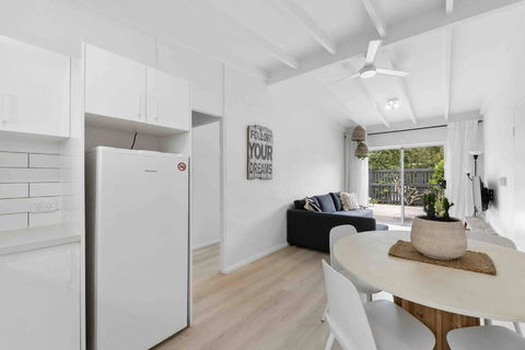 PA2 Stunning Sunshine Beach Apt Pets Welcome - Accommodation Mount Tamborine 1