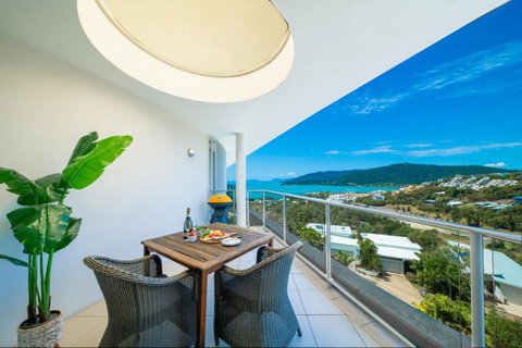 Pacific Blue Whitsunday - Studio - Accommodation Mount Tamborine 3