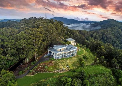 ON TOP Of THE WORLD Garden Studio - Accommodation Mount Tamborine 2