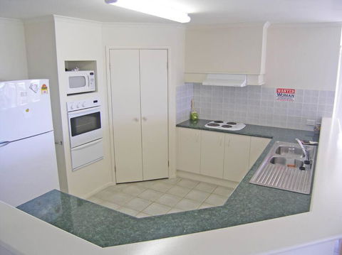 ORSO1O - Water View House - Accommodation Mount Tamborine 2