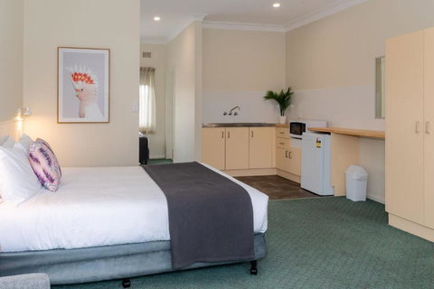 Pacific Motel 11 - Accommodation Mount Tamborine 3