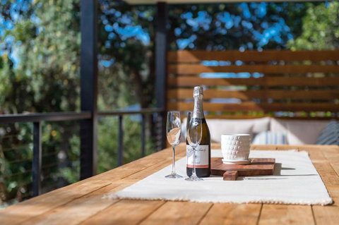 Pacific Sounds - Accommodation Mount Tamborine 1