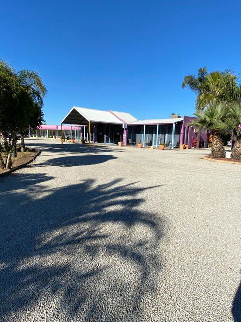 Paddle Steamer Motel - Accommodation Mount Tamborine 3