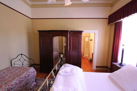 Palm House - Accommodation Mount Tamborine 2
