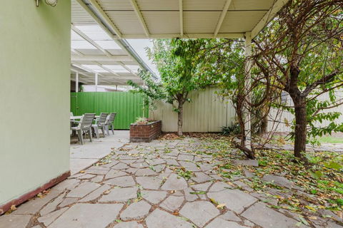 Palms By Yarraville With Large 2 Bed Home & Yard - Accommodation Mount Tamborine 1