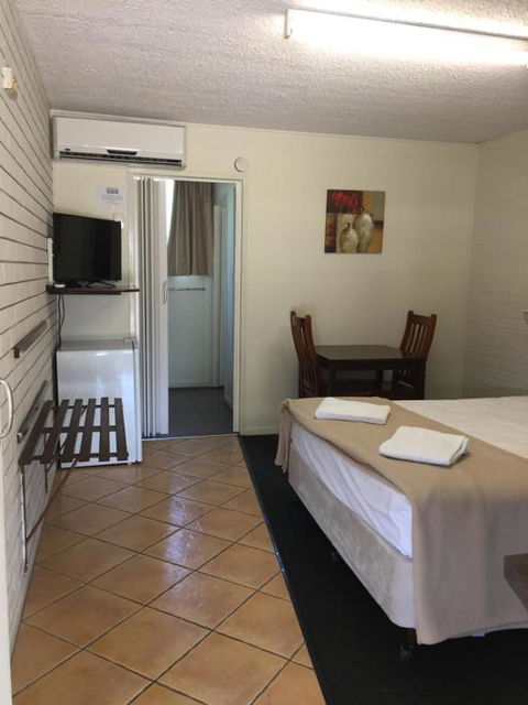 Paradise Motel - Accommodation Mount Tamborine 1