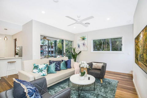 Park Avenue Townhouse Retreat Brisbane Sleeps 10 - Accommodation Mount Tamborine 3
