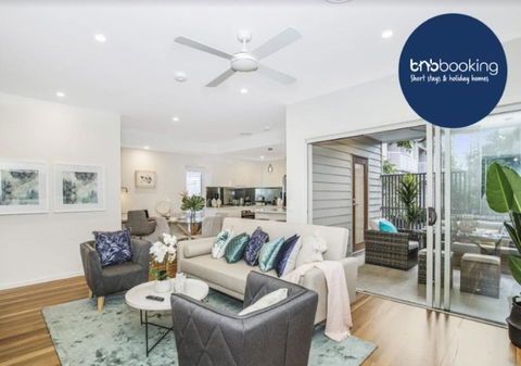 Park Avenue Townhouse Retreat Brisbane Sleeps 10 - Accommodation Mount Tamborine 0