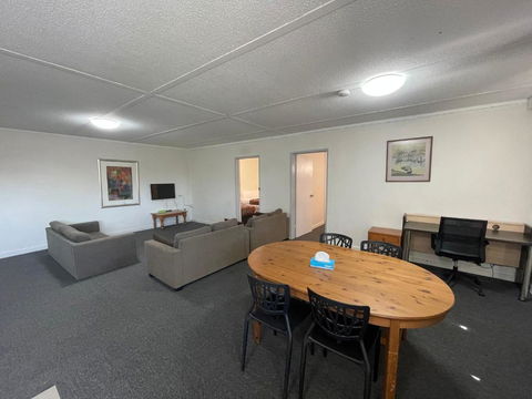 Parkside Inn Motel - Accommodation Mount Tamborine 3