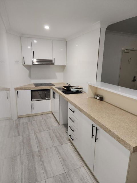 PERTH CBD APARTMENTS - Accommodation Mount Tamborine 3