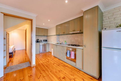 Perfect View Retreat In Forest - Accommodation Mount Tamborine 2