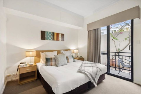 Perth Premium 1 Bedroom - Accommodation Mount Tamborine 0