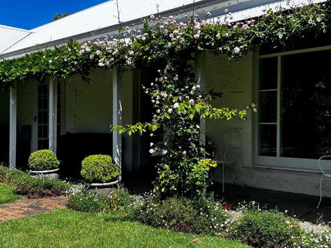 Petschel House - Accommodation Mount Tamborine 2