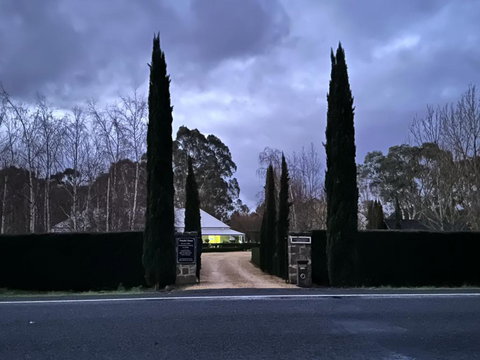 Petschel House - Accommodation Mount Tamborine 0
