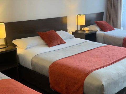 Ploughmans Motor Inn - Accommodation Mount Tamborine 1