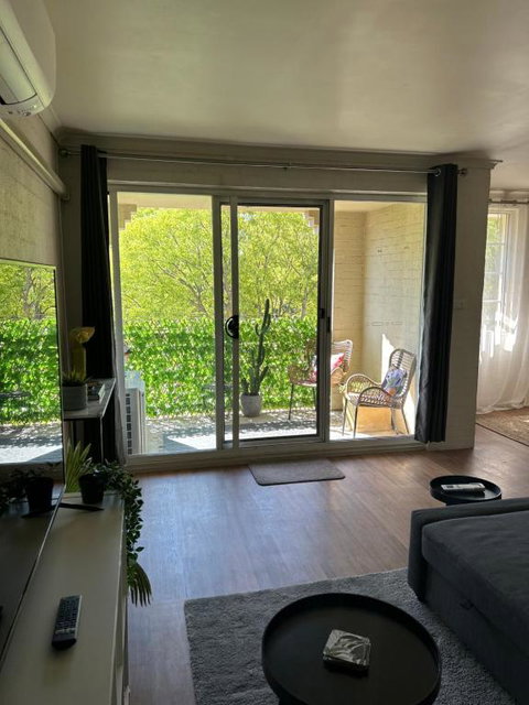 Plush 2 Bedroom Apartment Kingston - Accommodation Mount Tamborine 2