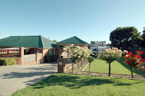 Poachers Paradise - Accommodation Mount Tamborine 3