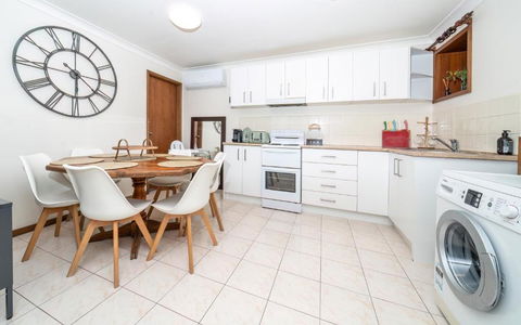 Point Clare - Relax And Unwind - Greenery & Birdsongs - Accommodation Mount Tamborine 3