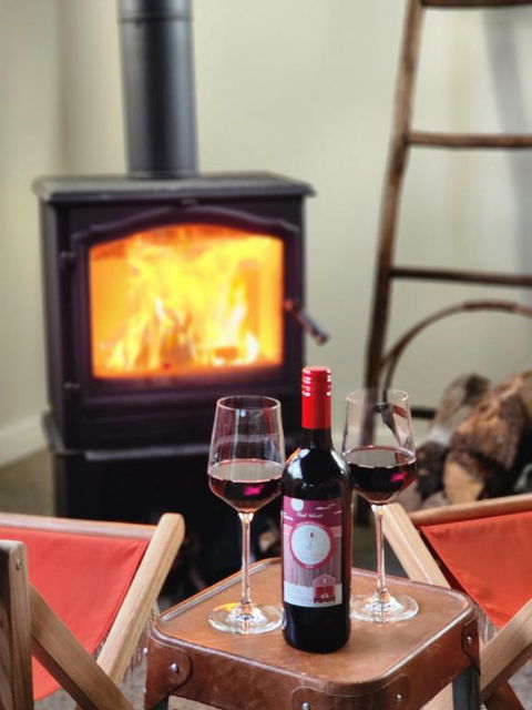 Red Door Collective - RDC Vineyard Estate, Luxury Adult Only Stay - Accommodation Mount Tamborine 2