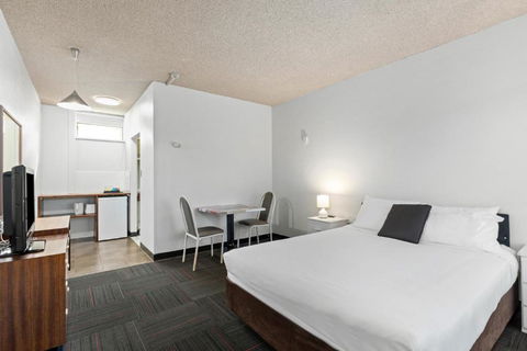 Red Carpet Motel - Accommodation Mount Tamborine 1