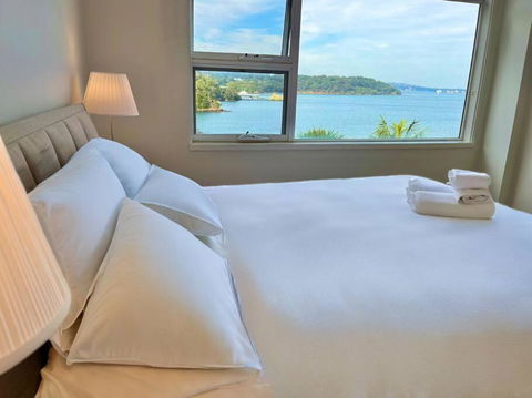 RAG05 - Mosman Exclusive Waterfront Luxury Living - Accommodation Mount Tamborine 1