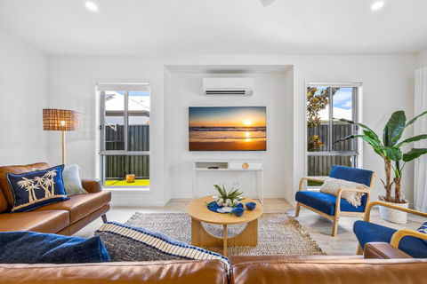 Premium 4-Bed Coastal Escape With BBQ And Pool - Accommodation Mount Tamborine 2